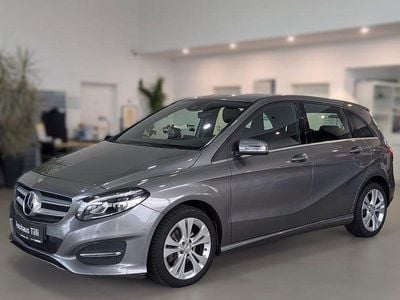 Grau Gebraucht 2016 Mercedes B200 Van / Kleinbus | 9.999 € (Fairer Preis)