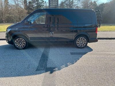 Gebraucht VW California Beach 150 PS (110 kW) 2022 Schwarz Van