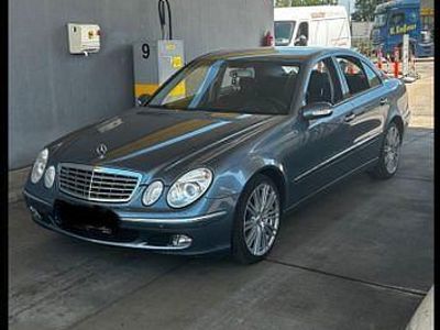 Mercedes E240