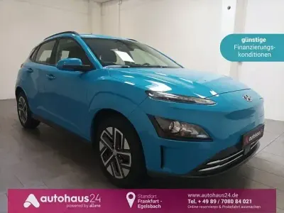 Gebraucht Hyundai Kona Select 100 kW (136 PS) 2022 Blau SUV