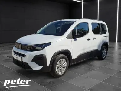 Neu Peugeot Rifter Allure 102 PS (75 kW) 2026 Kaolin weiß Van / Kleinbus