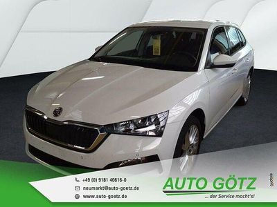 Moonweiss metallic (metallic) Gebraucht 2024 Skoda Scala Style Kleinwagen | 21.890 € (Fairer Preis)
