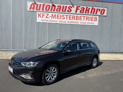 Gebraucht VW Passat Business 150 PS (110 kW) 2020 Tamarindenbraun metallic Kombi