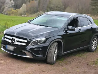 Używany Mercedes GLA180 122 KM (89 kW) 2016 Czarny SUV