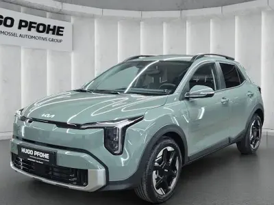 Neu Kia Stonic Spirit 116 PS (85 kW) 2026 Adventurous green metallic SUV