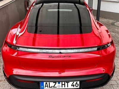 gebraucht Porsche Taycan GTS mit Carbon innen außen