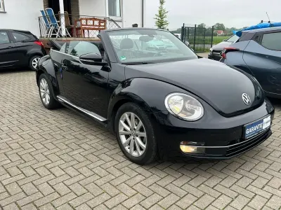 Usata VW Beetle Cabriolet CLUB 105 CV (77 kW) 2015 Nero Cabrio