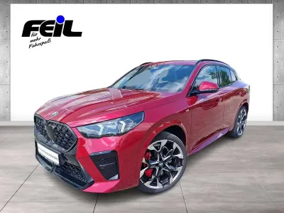 Gebraucht BMW X2 M Sport 156 PS (114 kW) 2025 Dragon fire rot SUV