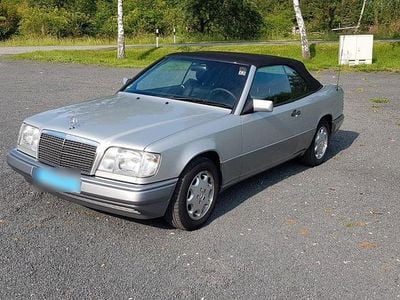 Gebraucht Mercedes E220 150 PS (110 kW) 1996 Silber Cabrio