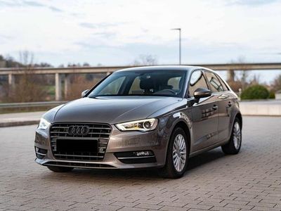 Gebraucht Audi A3 Ambiente 140 PS (102 kW) 2013 Braun Limousine