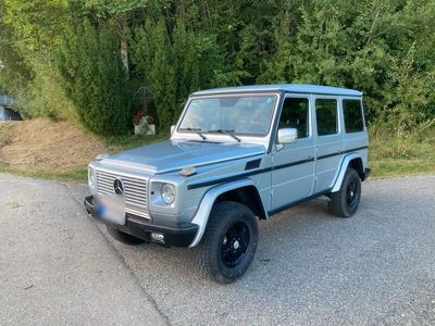 Mercedes G320