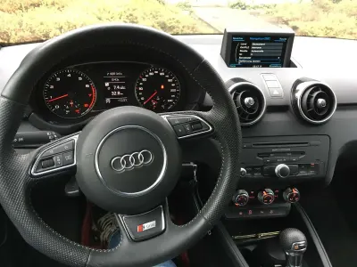Gebraucht Audi A1 S-Line 122 PS (89 kW) 2014 Grau Kleinwagen