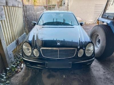 Mercedes E350
