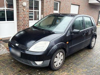 Gebraucht Ford Fiesta Ambiente 68 PS (50 kW) 2004 Schwarz Kleinwagen