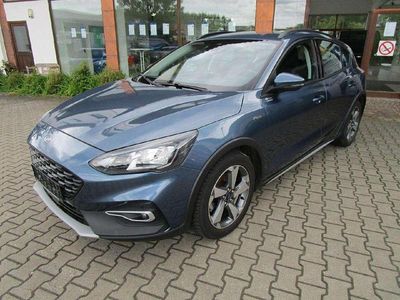 Gebraucht Ford Focus 125 PS (91 kW) 2020 Chromablau metallic Limousine