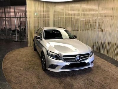 Gebraucht Mercedes C300 258 PS (189 kW) 2018 Silber Limousine