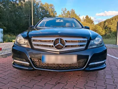 Gebraucht Mercedes C220 Avantgarde 170 PS (125 kW) 2012 Schwarz Limousine