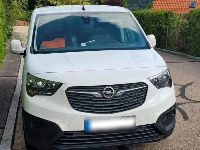 Gebraucht Opel Combo 102 PS (75 kW) 2021 Weiß Van / Kleinbus