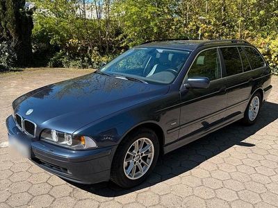 Brugt BMW 530 193 HK (141 kW) 2002 Blå Stationcar