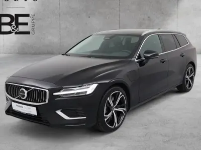 Second-hand Volvo V60 Plus 350 CP (257 kW) 2025 Negru Break