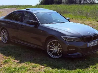 Gebraucht BMW 330e M Sport 292 PS (214 kW) 2019 Grau Limousine
