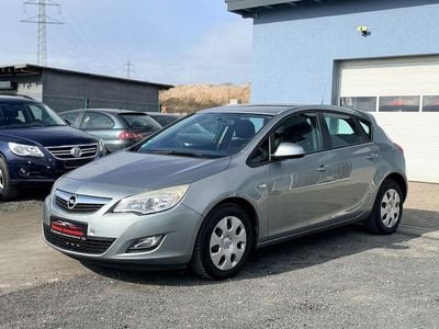 Gebraucht Opel Astra Selection 116 PS (85 kW) 2010 Silber Limousine