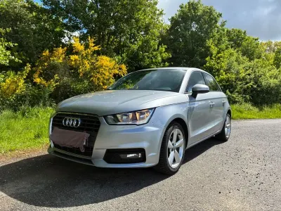 Gebraucht Audi A1 90 PS (66 kW) 2015 Silber Kleinwagen