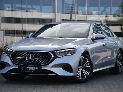 Gebraucht Mercedes E220 Avantgarde 197 PS (144 kW) 2024 Hightech silber Limousine