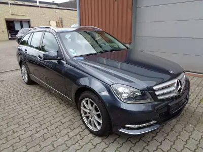 Gebraucht Mercedes C180 Avantgarde 156 PS (114 kW) 2014 Grau Kombi