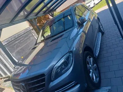 Gebraucht Mercedes ML350 258 PS (189 kW) 2014 Grau SUV