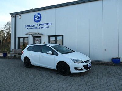 Gebraucht Opel Astra Active 140 PS (102 kW) 2013 Schneeweiss/olympic/summit whi Kombi