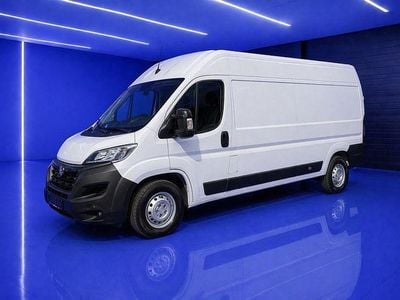 Second-hand Opel Movano 140 CP (102 kW) 2022 Alb Van