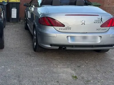Gebraucht Peugeot 307 CC 136 PS (100 kW) 2005 Silber Cabrio
