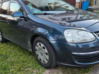 Gebraucht VW Golf VI 105 PS (77 kW) 2009 Blau Kleinwagen