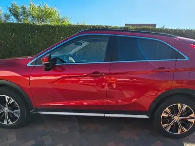 Gebraucht Mitsubishi Eclipse Cross 163 PS (119 kW) 2018 Rot SUV