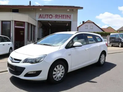 Gebraucht Opel Astra Edition 110 PS (80 kW) 2016 Weiß Kombi