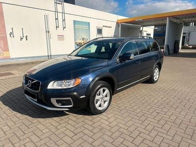 Second-hand Volvo XC70 238 CP (175 kW) 2013 Albastru Break