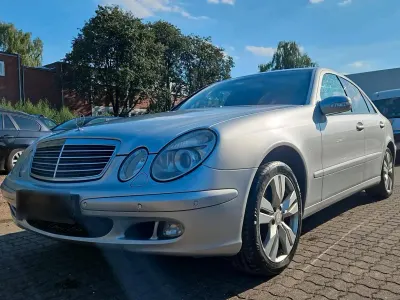 Gebraucht Mercedes E280 190 PS (139 kW) 2005 Silber Limousine