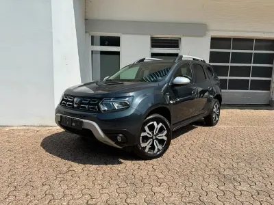 Gebraucht Dacia Duster Prestige 116 PS (85 kW) 2022 Grau SUV