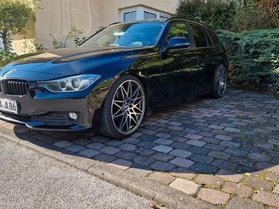 Gebraucht BMW 320 Performance 184 PS (135 kW) 2012 Schwarz Kombi