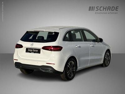 Gebraucht 2024 Mercedes B200 Van / Kleinbus | 28.650 € (Guter Preis)