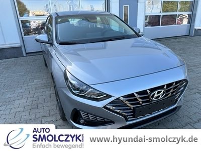 gebraucht Hyundai i30 48V 1.0 7-DCT TREND NAVIPAKET+KAMERA+PDC+BT