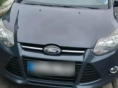 Gebraucht Ford Focus 105 PS (77 kW) 2013 Grün Kombi