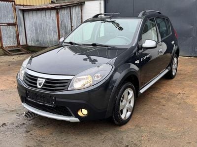Gebraucht Dacia Sandero Stepway 84 PS (61 kW) 2012 Grau Kombi