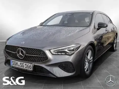 Gebraucht Mercedes CLA200 Shooting Brake Progressive 163 PS (119 kW) 2026 Andere Kombi
