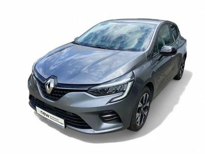Używany Renault Clio V Evolution 91 KM (66 kW) 2023 Szary Hatchback