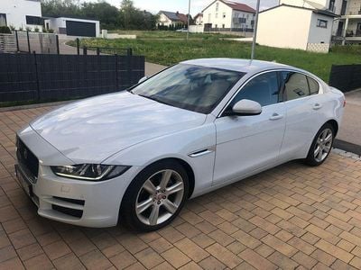 Occasion Jaguar XE Prestige 179 ch (131 kW) 2016 Blanc Berline