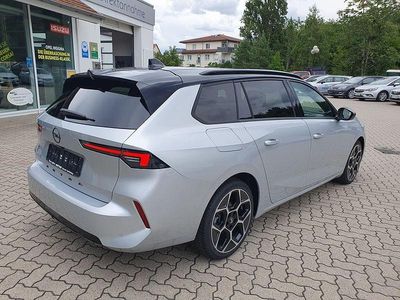 Silber Gebraucht 2024 Opel Astra Ultimate Kombi | 25.200 € (Fairer Preis)