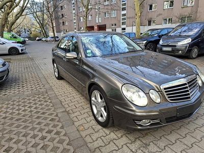 Gebraucht Mercedes E200 184 PS (135 kW) 2007 Grau Limousine