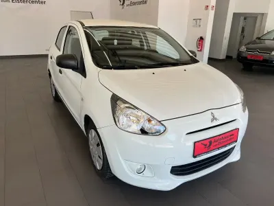 Gebraucht Mitsubishi Space Star Diamant Edition 71 PS (52 kW) 2016 Weiß Kleinwagen